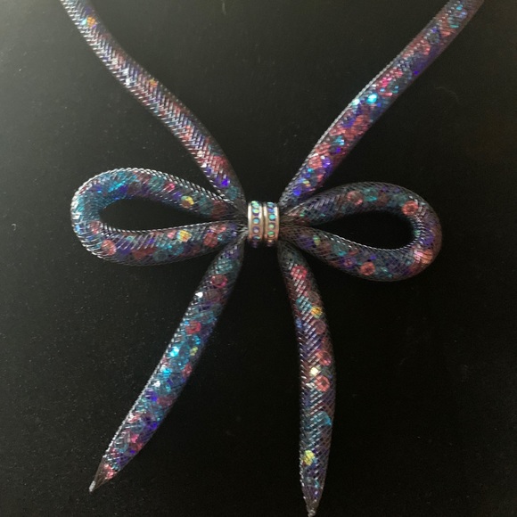 Betsey Johnson necklace - Picture 4 of 6